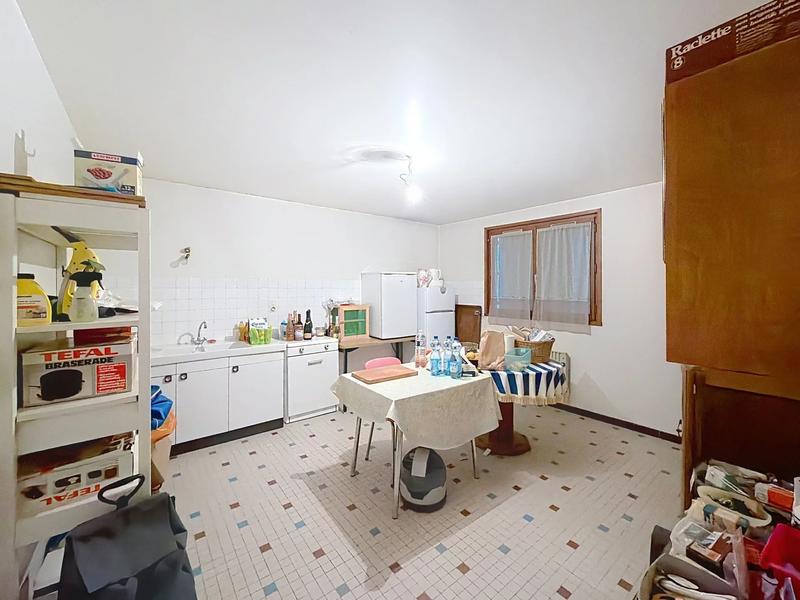 Maison - 220 m² - 5 pièces