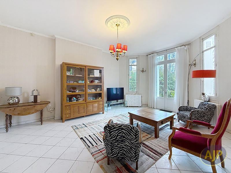 Appartement - 88 m² - 3 pièces