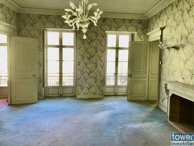 Appartement - 340 m² - 10 pièces