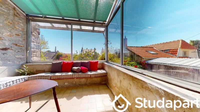 Chambre - 11 m² - 1 pièce