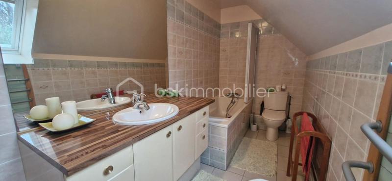 Maison - 156 m² - 8 pièces