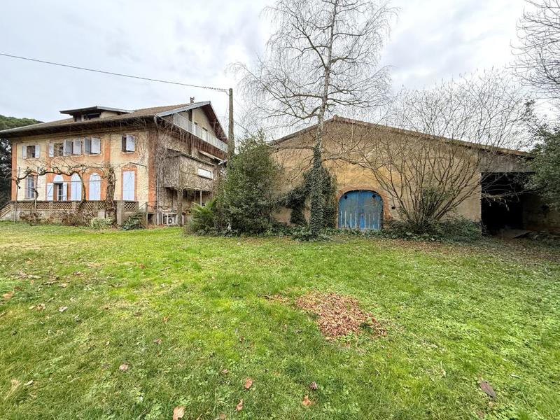 Mas - 800 m² - 13 pièces