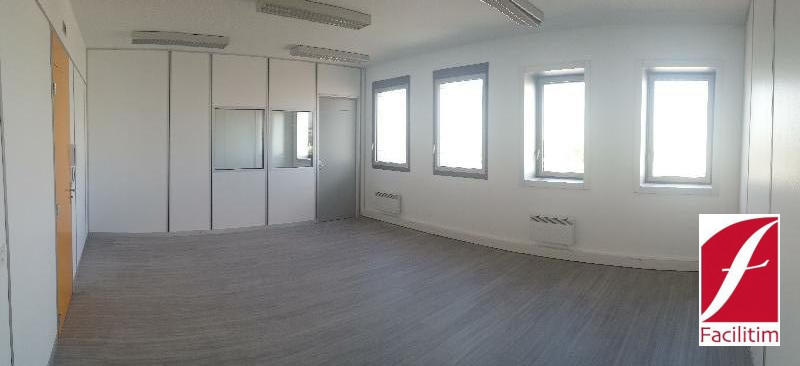 Bureau - 62 m² - 1 pièce