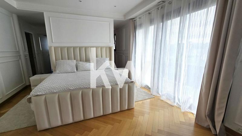 Maison d'architecte - 446 m² - 9 pièces