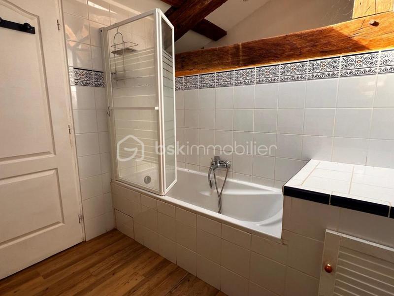 Maison en pierre - 207 m² - 6 pièces