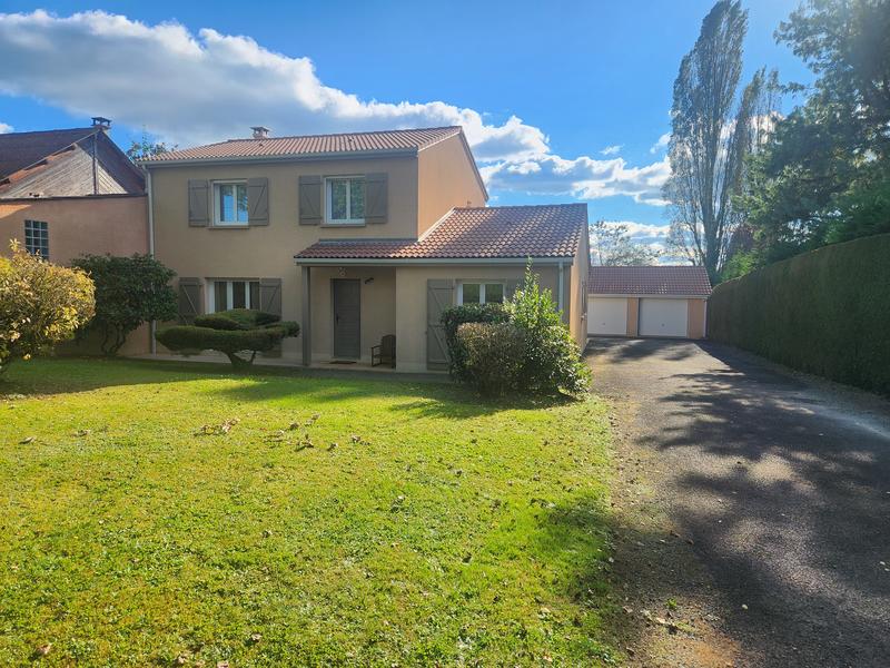 Maison - 139 m² - 7 pièces