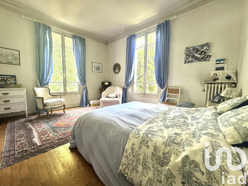 Maison - 289 m² - 10 pièces