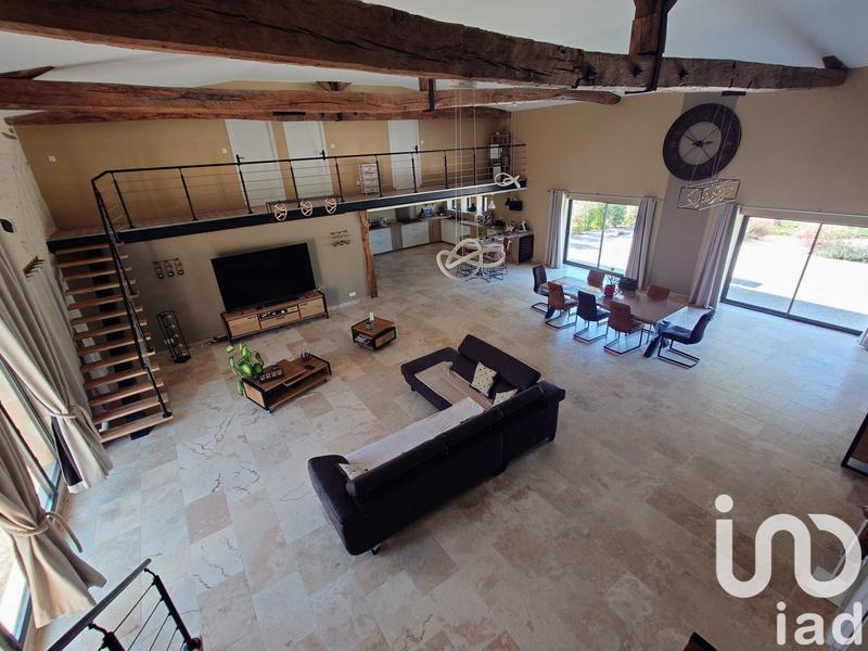 Maison - 275 m² - 6 pièces