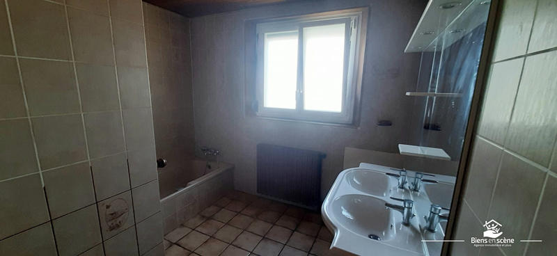 Maison - 165 m² - 6 pièces