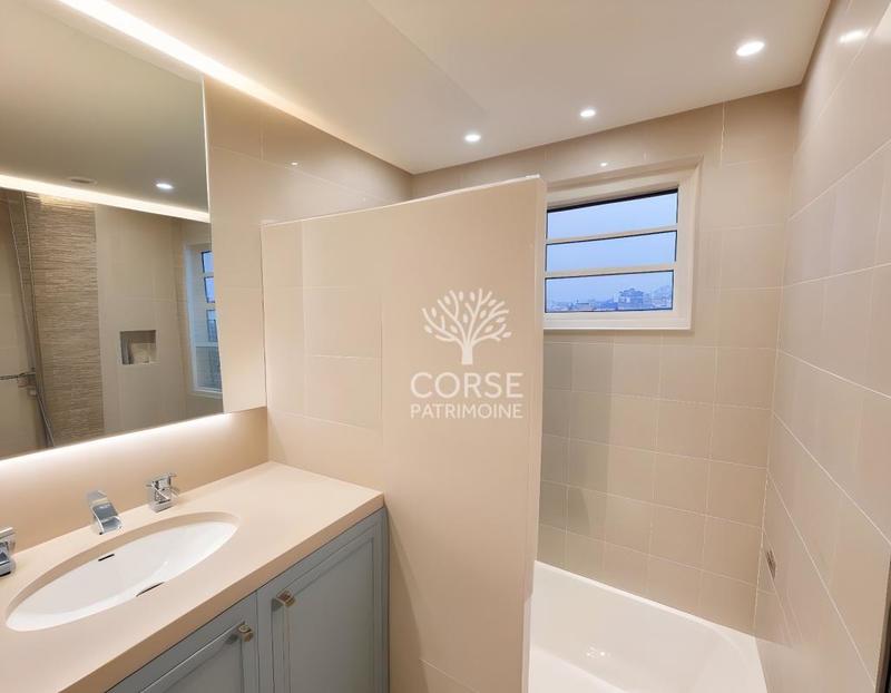 Maison - 103 m² - 4 pièces