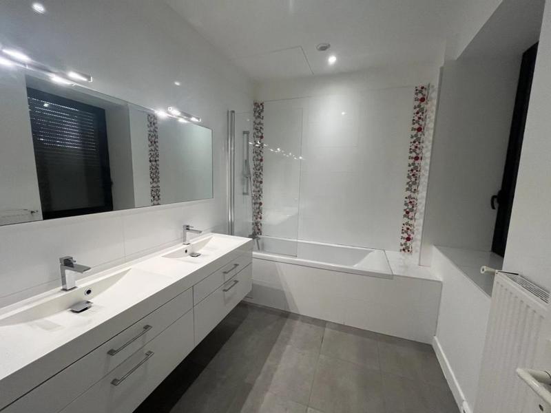 Appartement - 94 m² - 3 pièces