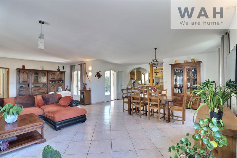 Villa - 210 m² - 7 pièces