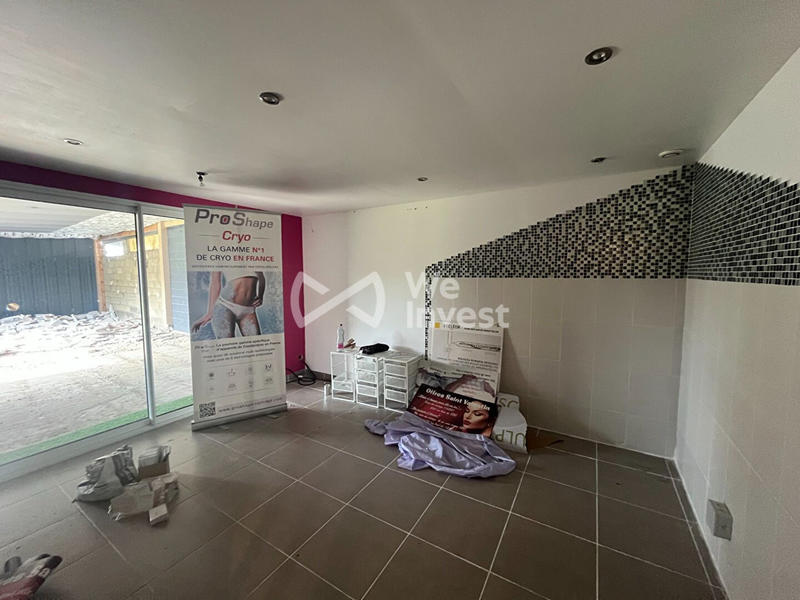 Local commercial - 90 m² - 3 pièces