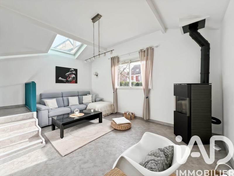 Maison - 102 m² - 4 pièces