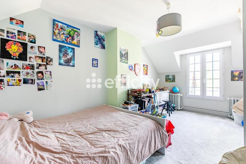 Maison - 147 m² - 6 pièces