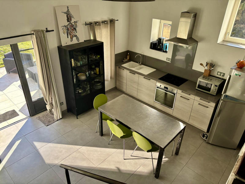 Mas - 200 m² - 8 pièces