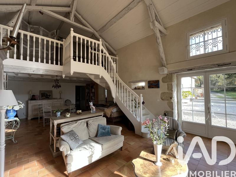 Maison - 200 m² - 6 pièces