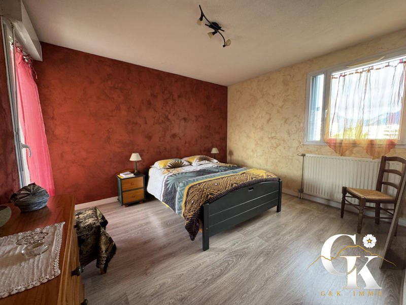 Appartement - 83 m² - 4 pièces