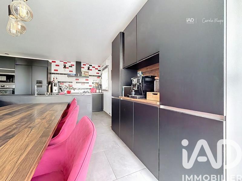 Appartement - 85 m² - 5 pièces