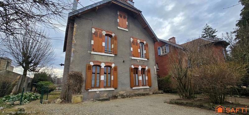 Maison - 157 m² - 8 pièces