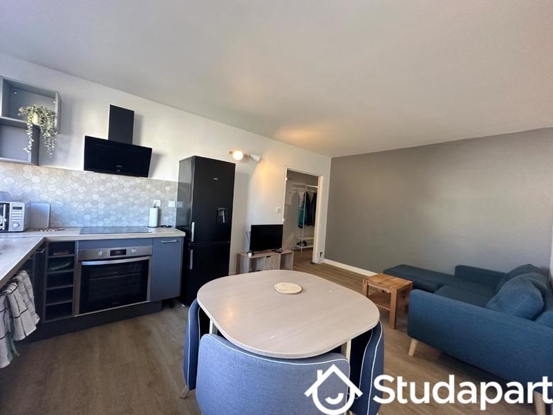 Chambre - 65 m² - 1 pièce