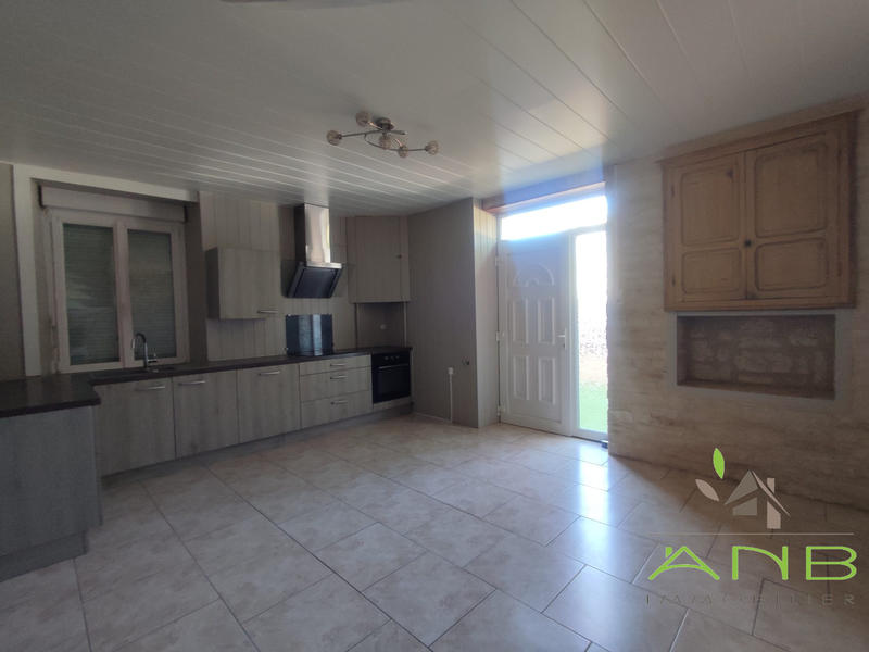 Maison - 213 m² - 5 pièces