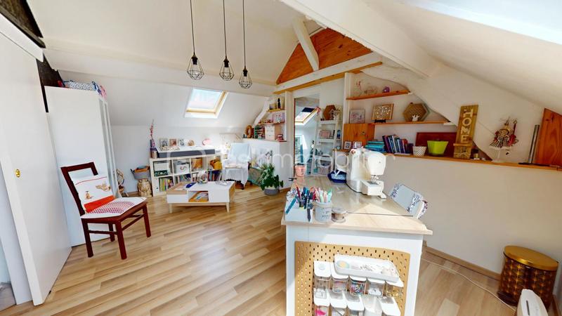 Corps de ferme - 143 m² - 6 pièces