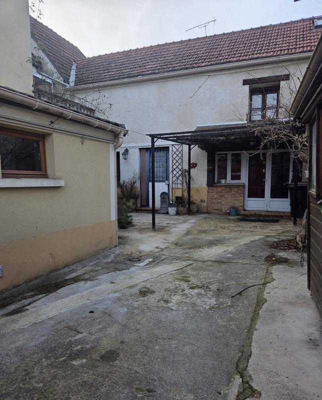 Maison - 108 m² - 4 pièces