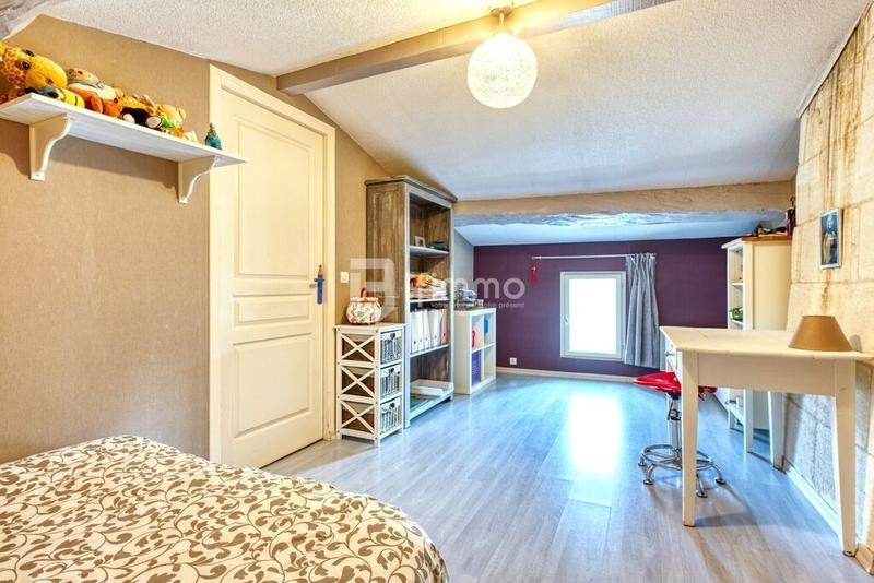 Maison en pierre - 190 m² - 7 pièces