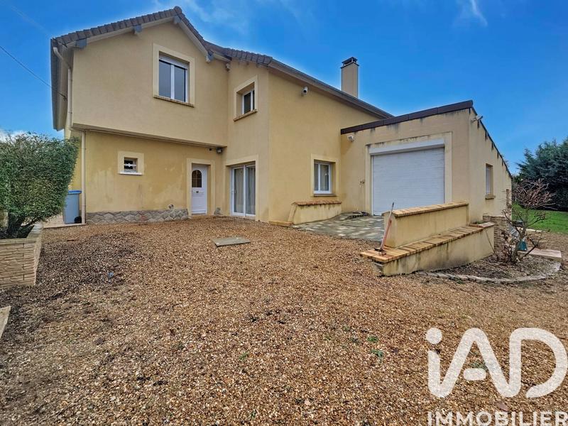 Maison - 223 m² - 5 pièces