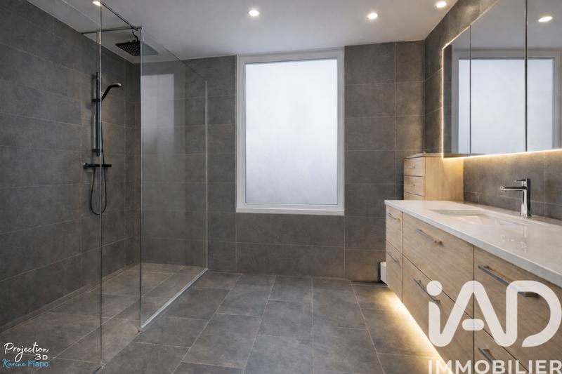 Maison - 181 m² - 8 pièces