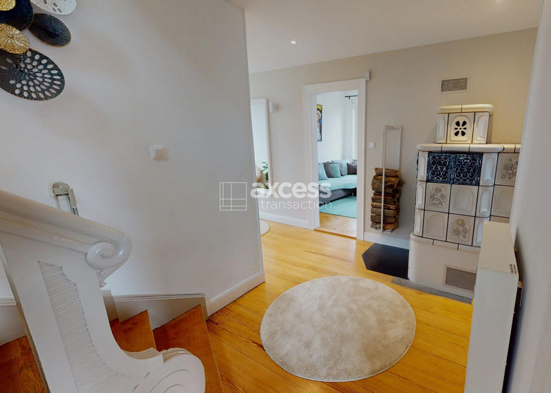 Maison - 210 m² - 7 pièces