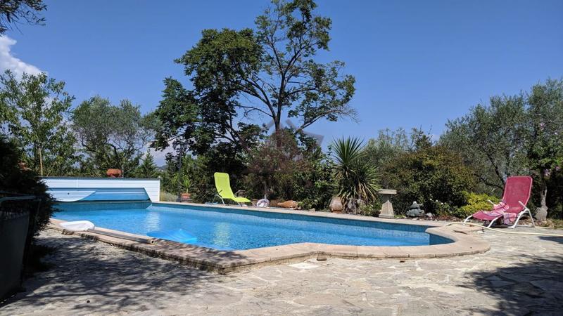 Maison - 114 m² - 6 pièces