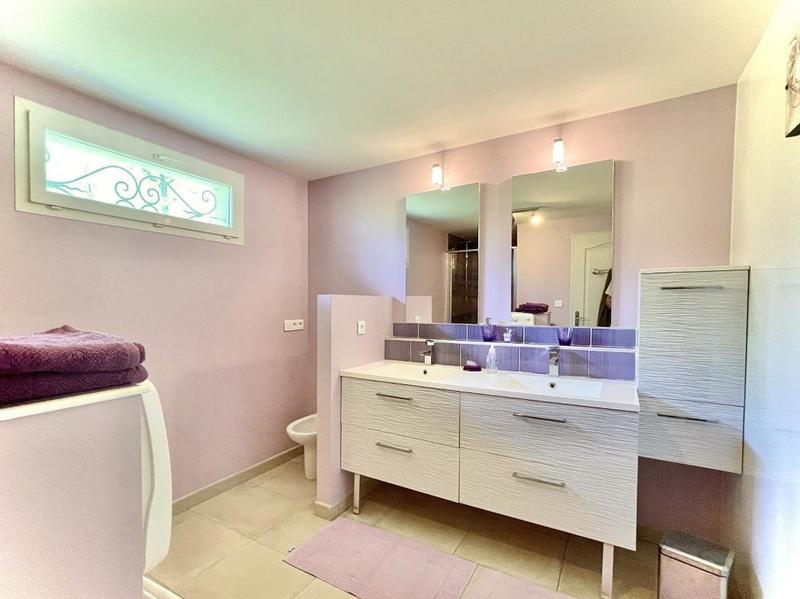 Demeure - 491 m² - 16 pièces