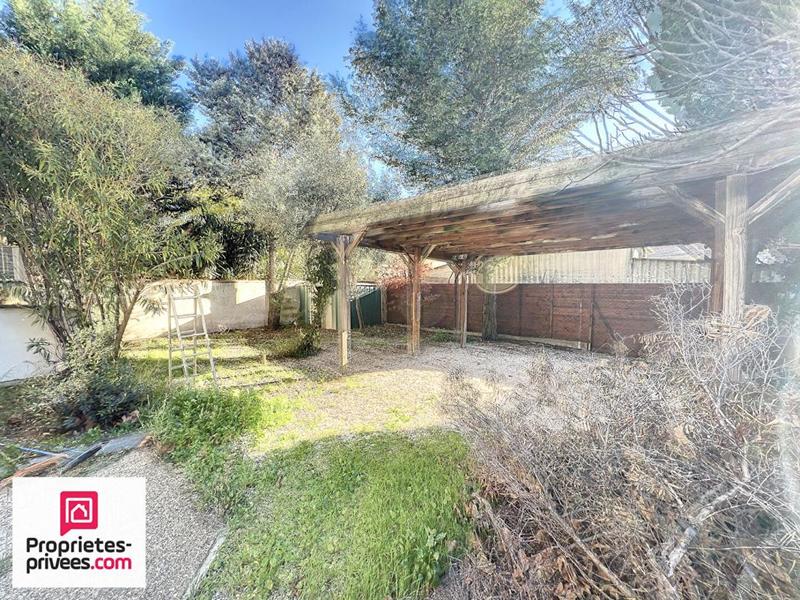 Maison - 300 m² - 9 pièces