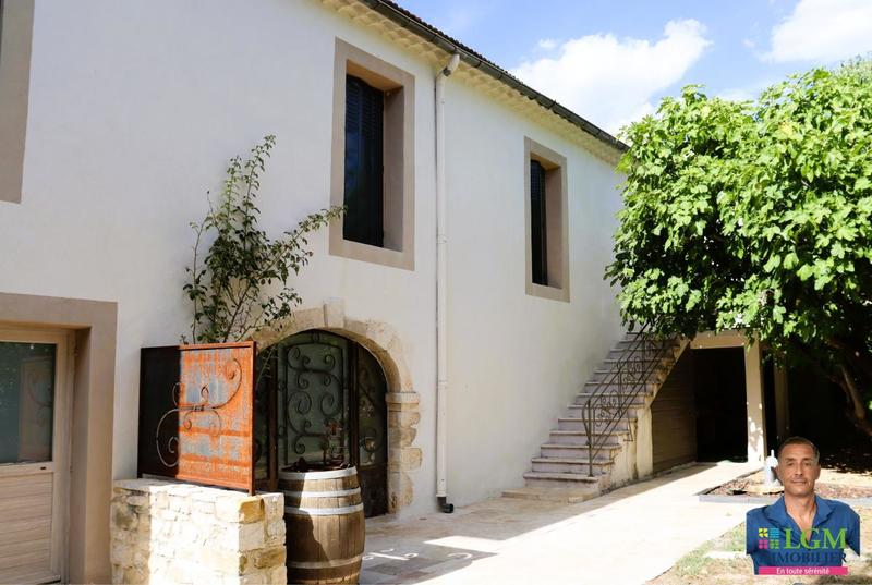 Mas - 397 m² - 14 pièces