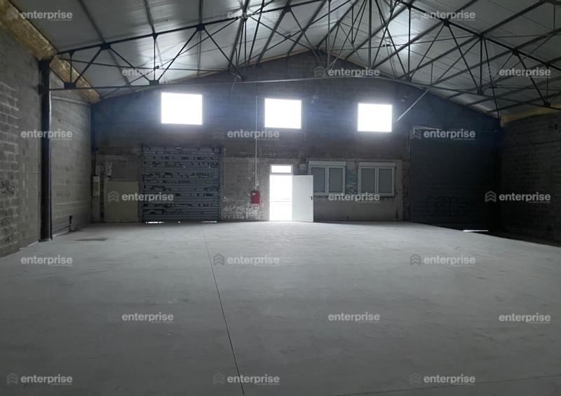 Local d'activité / Entrepôt - 550 m²
