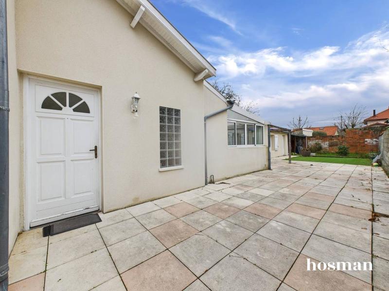 Maison - 107 m² - 6 pièces