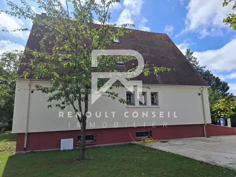 Maison - 221 m² - 9 pièces