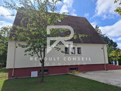 Maison - 221 m² - 9 pièces