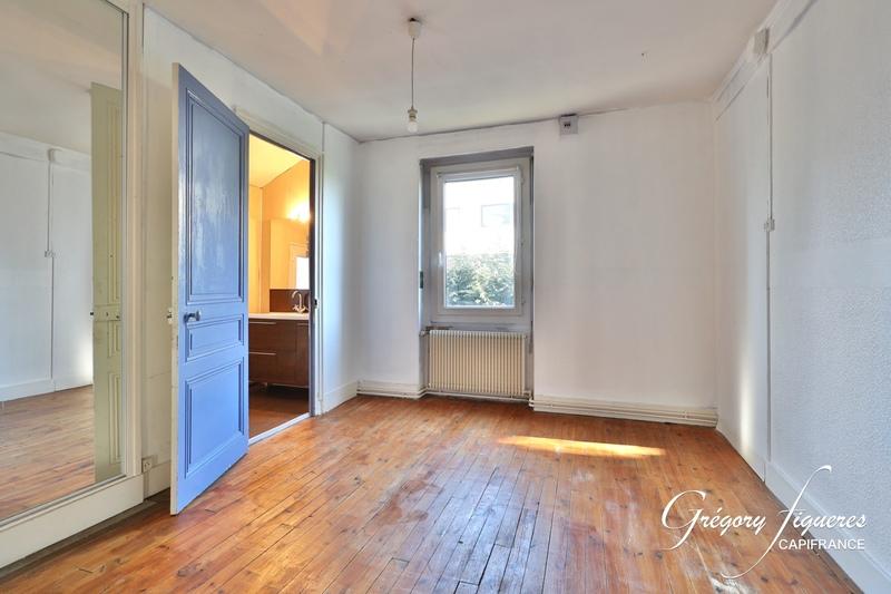 Maison - 200 m² - 8 pièces