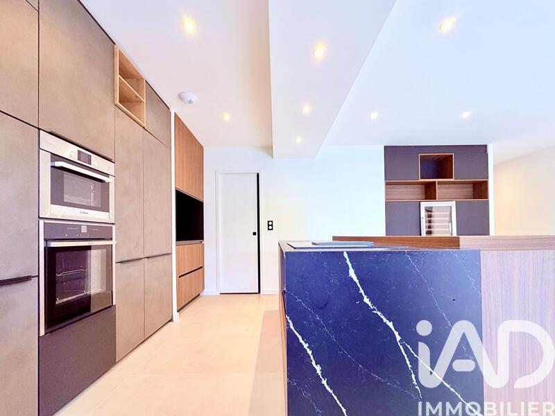 Maison - 165 m² - 6 pièces