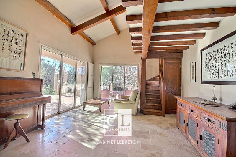 Villa - 295 m² - 5 pièces