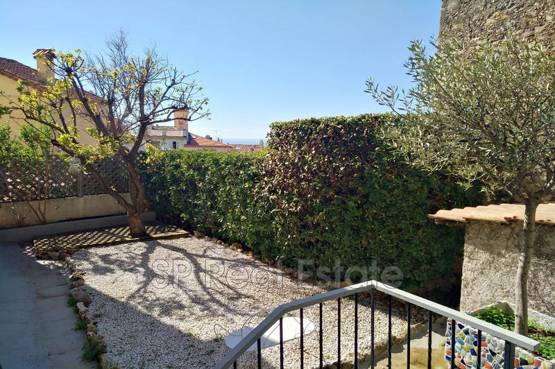 Maison de village - 255 m² - 6 pièces