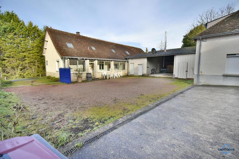 Maison - 215 m² - 8 pièces