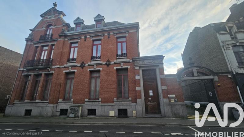 Maison - 790 m² - 21 pièces