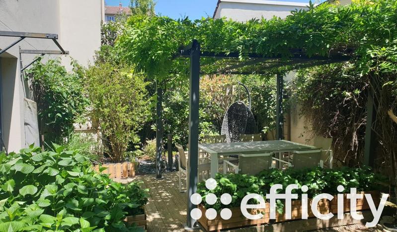 Appartement - 94 m² - 4 pièces