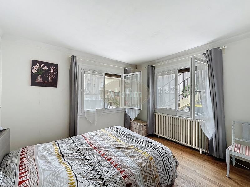 Maison - 145 m² - 9 pièces