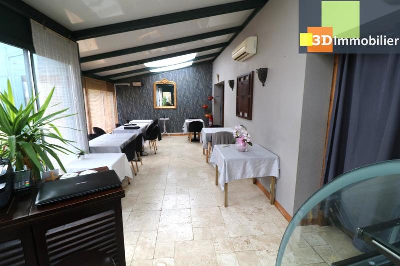 Services - 250 m² - 8 pièces