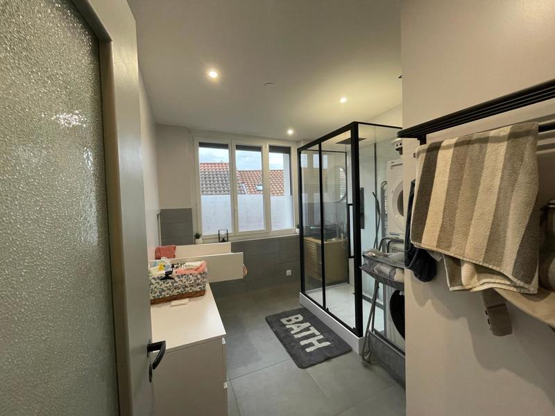 Maison - 90 m² - 3 pièces